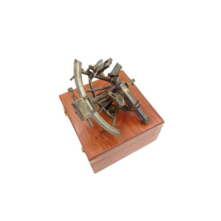 Mosadzný sextant v drevenej krabičke NC1517