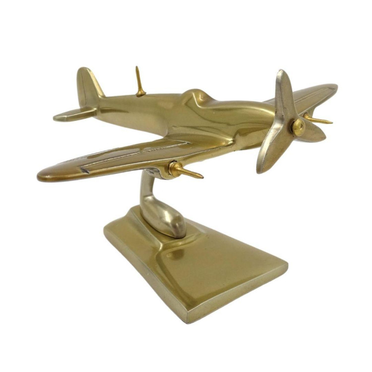 Malý model lietadla Spitfire - legendárna stíhačka z druhej svetovej vojny