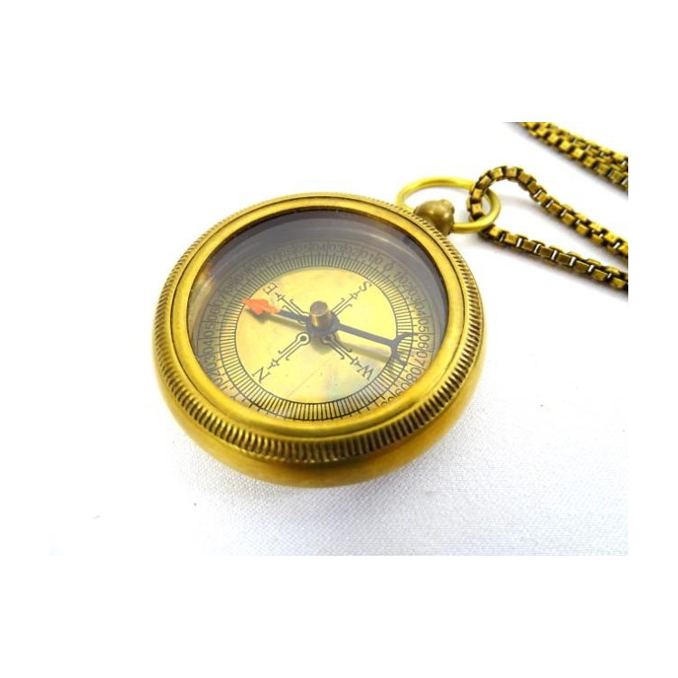 Mosadzný kompas s retiazkou v koženom puzdre Com-0470